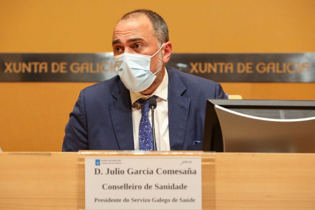 El conselleiro de Sanidade, Julio García Comesaña, en la rueda de prensa posterior al comité clínico
El conselleiro de Sanidade, Julio García Comesaña, en la rueda de prensa posterior al comité clínico