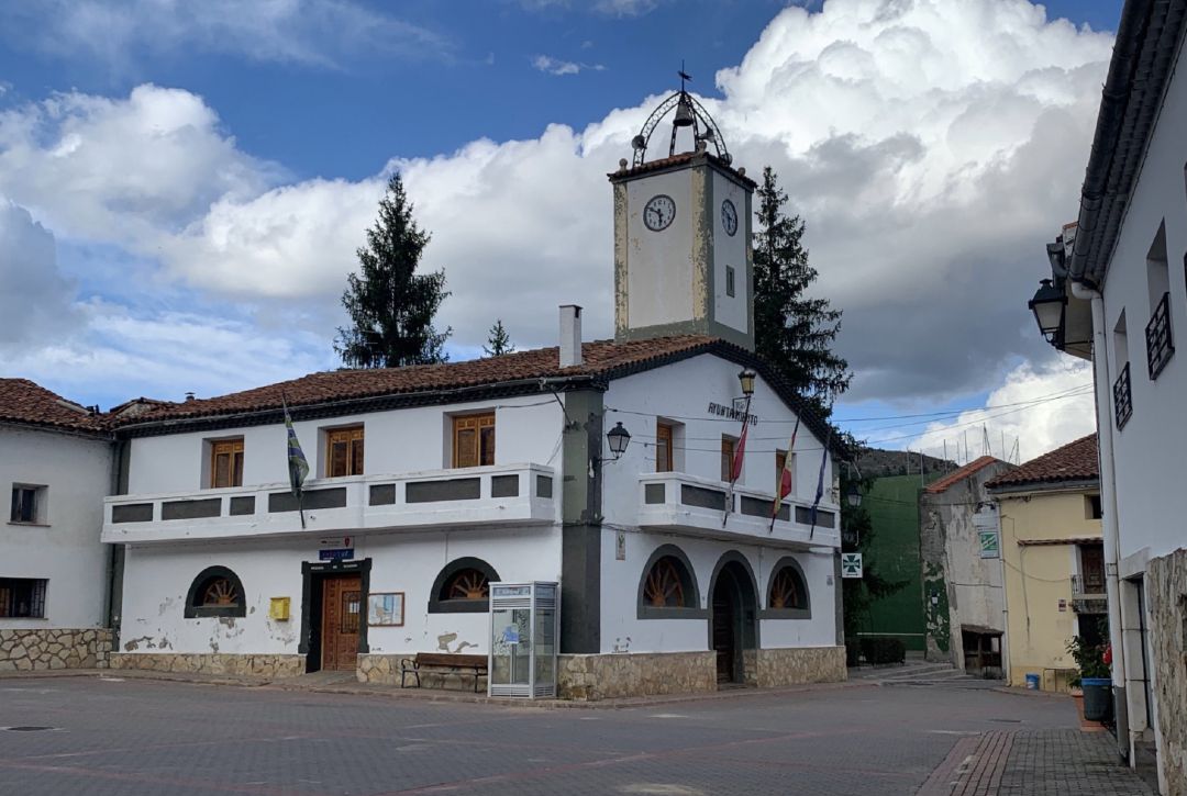Ayuntamiento de Tragacete (Cuenca). Ayuntamiento de Tragacete (Cuenca).