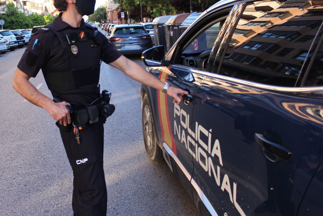 Archivo - Agente de la Policía Nacional en una imagen de archivo Archivo - Agente de la Policía Nacional en una imagen de archivo