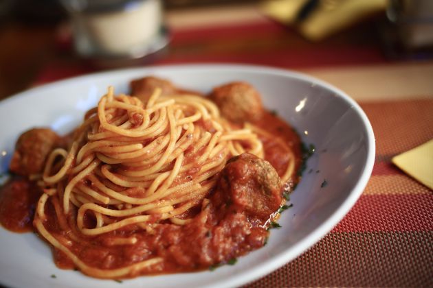 Un plato de espaguetis. Un plato de espaguetis.