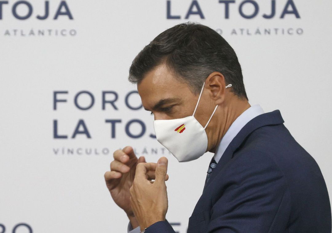 El presidente del Gobierno, Pedro Sánchez, durante la clausura del III Foro La Toja-Vínculo Atlántico, este viernes en la localidad pontevedresa de O Grove. El presidente del Gobierno, Pedro Sánchez, durante la clausura del III Foro La Toja-Vínculo Atlántico, este viernes en la localidad pontevedresa de O Grove.