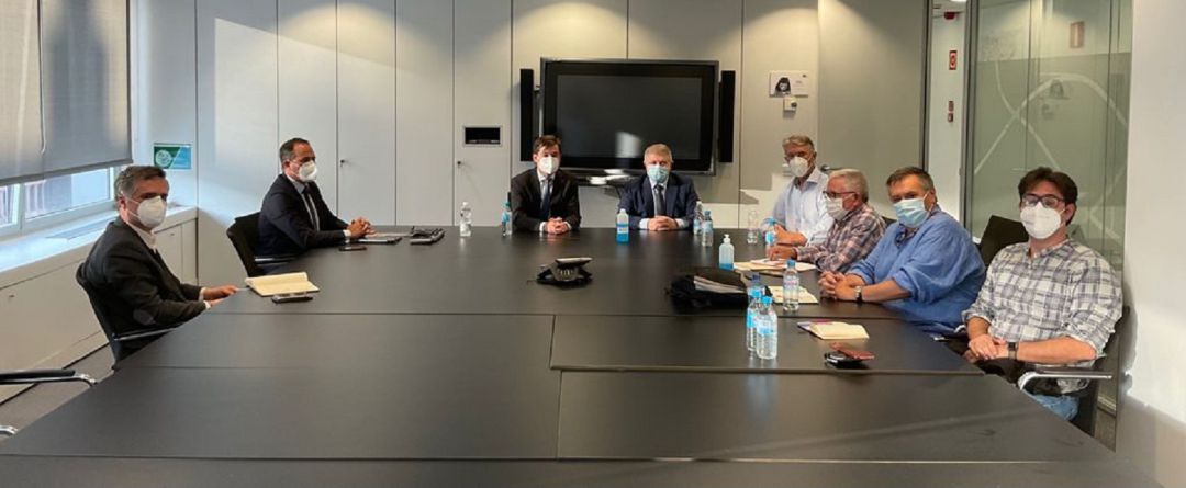 Las plataformas en Defensa del Ferrocarril y Pro-Soterramiento se reunieron con directivos de ADIF Las plataformas en Defensa del Ferrocarril y Pro-Soterramiento se reunieron con directivos de ADIF