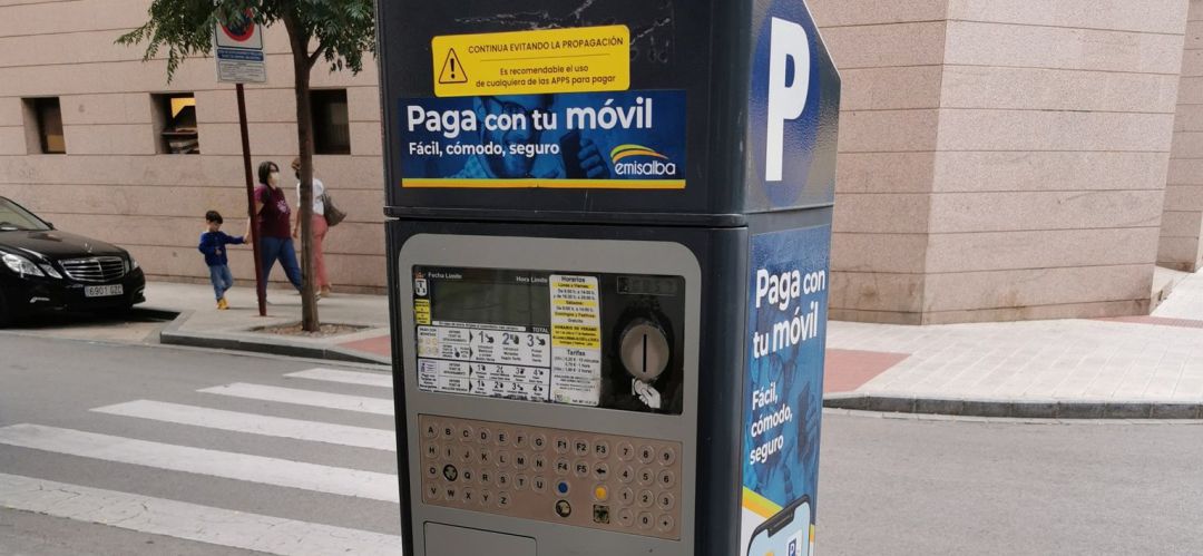 Uno de los parquímetros de la ciudad Uno de los parquímetros de la ciudad