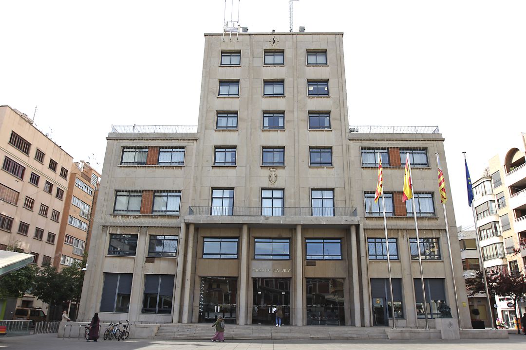 Edificio del Ayuntamiento de Vila-real Edificio del Ayuntamiento de Vila-real