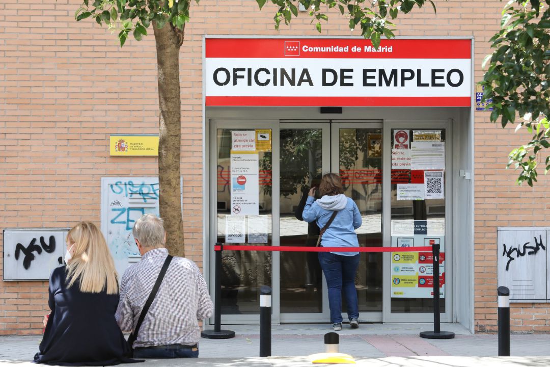 El desempleo experimentó un descenso en el sur de Madrid este mes de septiembre en relación con el pasado mes de agosto. El desempleo experimentó un descenso en el sur de Madrid este mes de septiembre en relación con el pasado mes de agosto.
