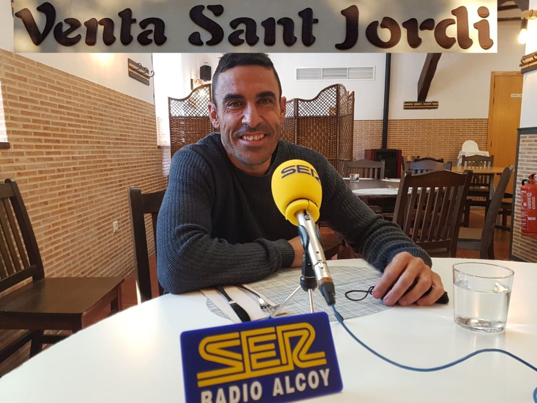 Jacobo Santana en la venta Sant Jordi Jacobo Santana en la venta Sant Jordi