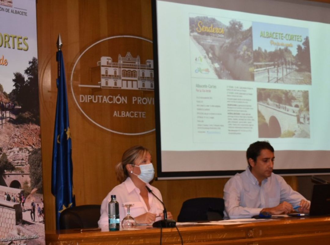 Presentación de la Ruta Senderista que irá de Albacete a Cortes por la Vía Verde de la Sierra de Alcaraz Presentación de la Ruta Senderista que irá de Albacete a Cortes por la Vía Verde de la Sierra de Alcaraz