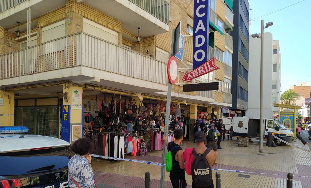 Momento del dispositivo desplegado por la Policía Nacional este miércoles en el centro de Benidorm Momento del dispositivo desplegado por la Policía Nacional este miércoles en el centro de Benidorm