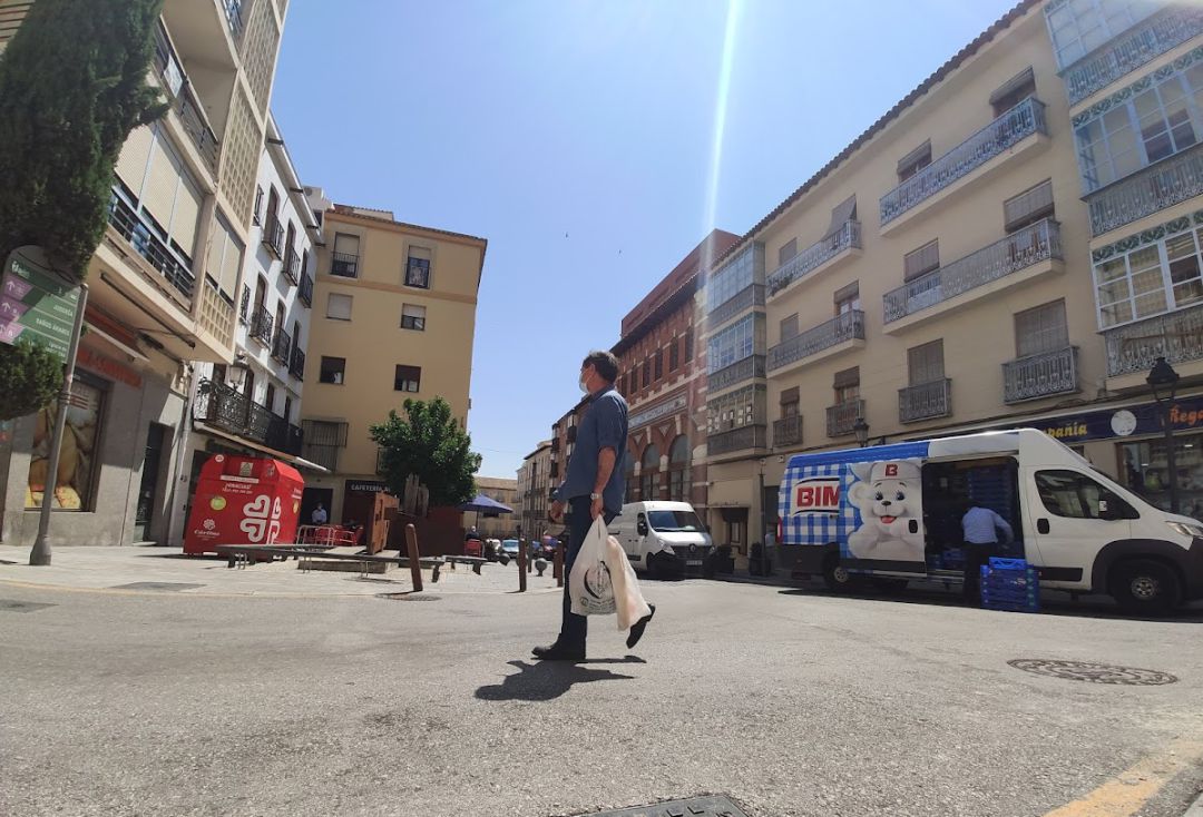 Una amplísima mayoría de jiennenses se desplazan habitualmente a pie según los estudios que se están desarrollando de cara al Plan de Movilidad que ejecuta el Ayuntamiento de Jaén Una amplísima mayoría de jiennenses se desplazan habitualmente a pie según los estudios que se están desarrollando de cara al Plan de Movilidad que ejecuta el Ayuntamiento de Jaén