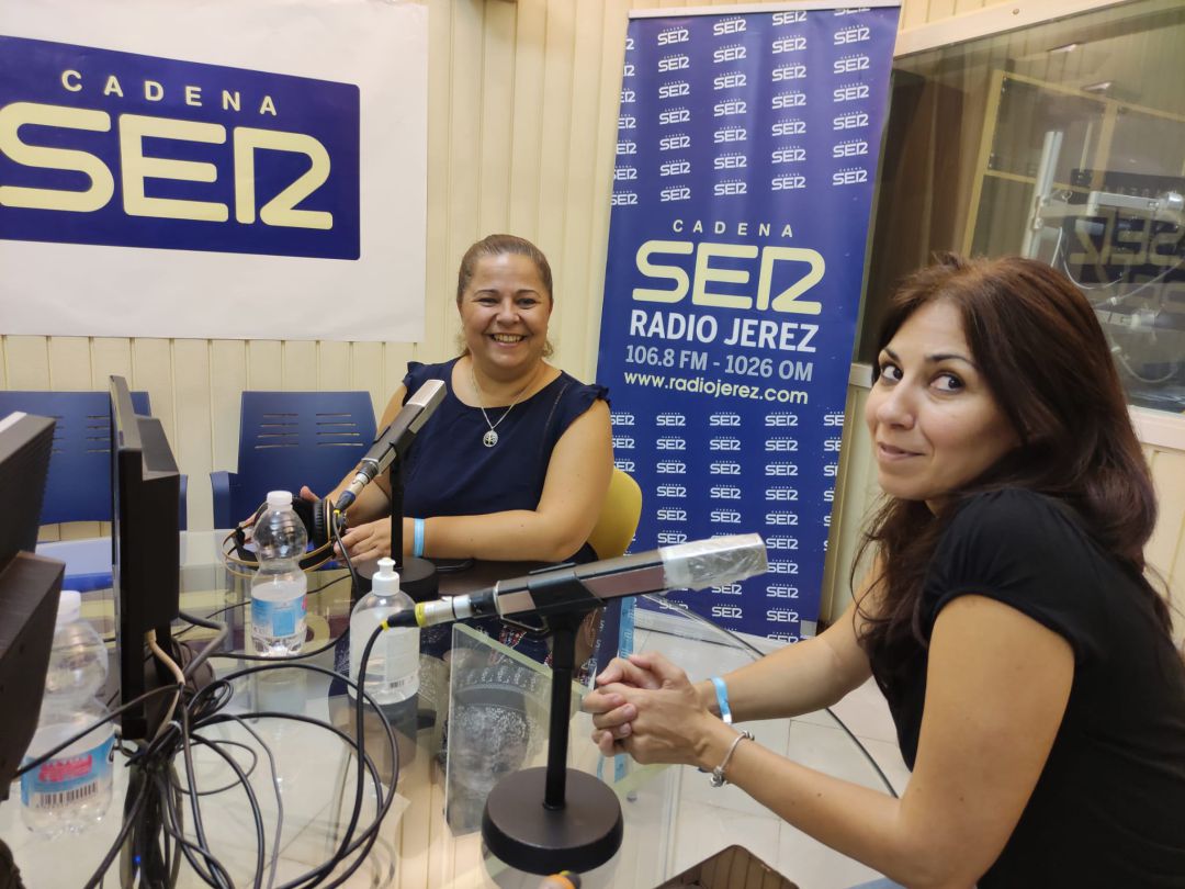 Lucía Alcántara y Marga Doncel, presidenta y secretaria de la Asociación Dislexia Cádiz Lucía Alcántara y Marga Doncel, presidenta y secretaria de la Asociación Dislexia Cádiz