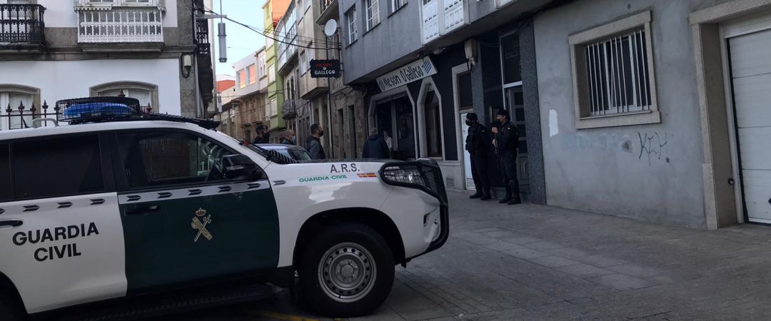 Operativo da Garda Civil en Cee Operativo da Garda Civil en Cee