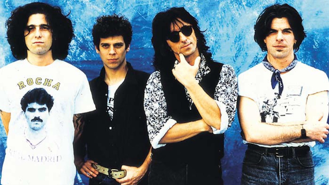 Los músicos de Los Rodríguez en una fotografía promocional de 1993 Los músicos de Los Rodríguez en una fotografía promocional de 1993