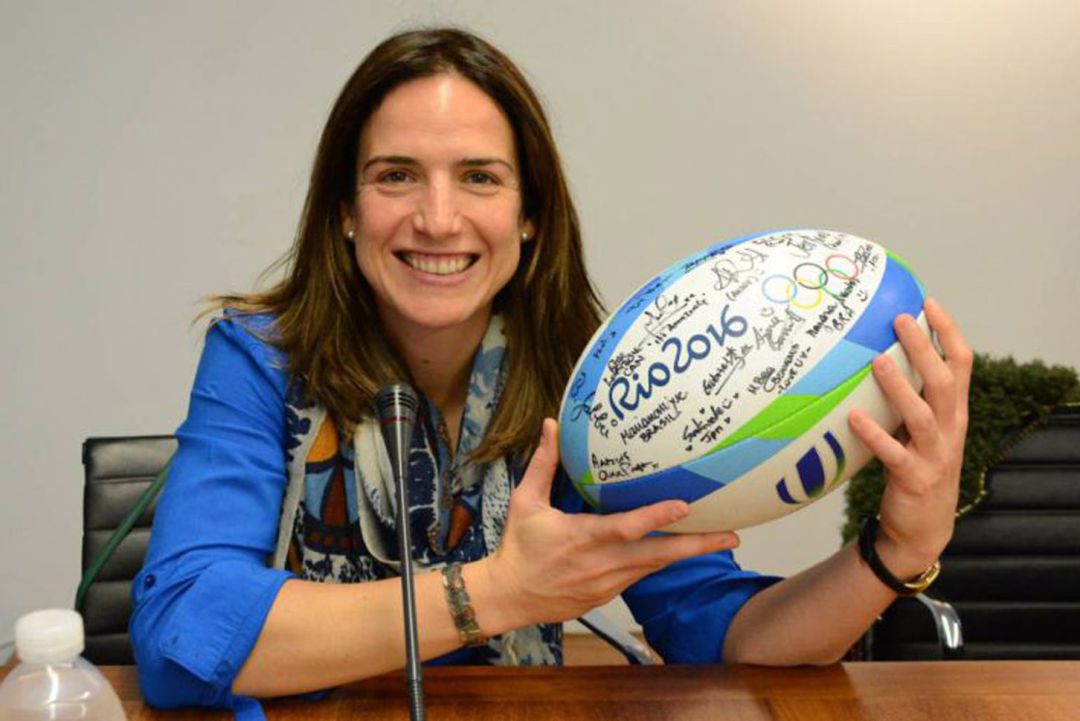 Alhambra Nievas, tras arbitrar la final olímpica de rugby femenino en los Juegos Olímpicos de Río de Janeiro 2016, uno de los hitos de su carrera Alhambra Nievas, tras arbitrar la final olímpica de rugby femenino en los Juegos Olímpicos de Río de Janeiro 2016, uno de los hitos de su carrera