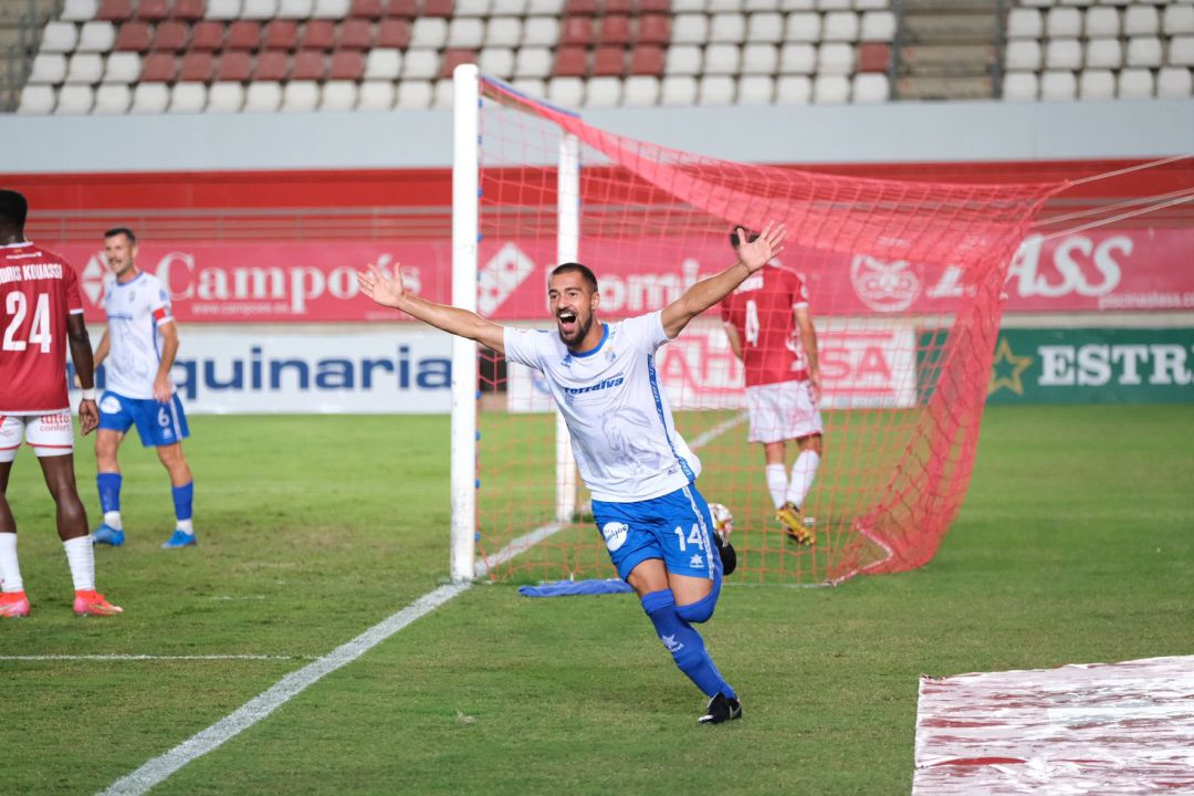 Lucas Correa celebra el gol en Murcia Lucas Correa celebra el gol en Murcia