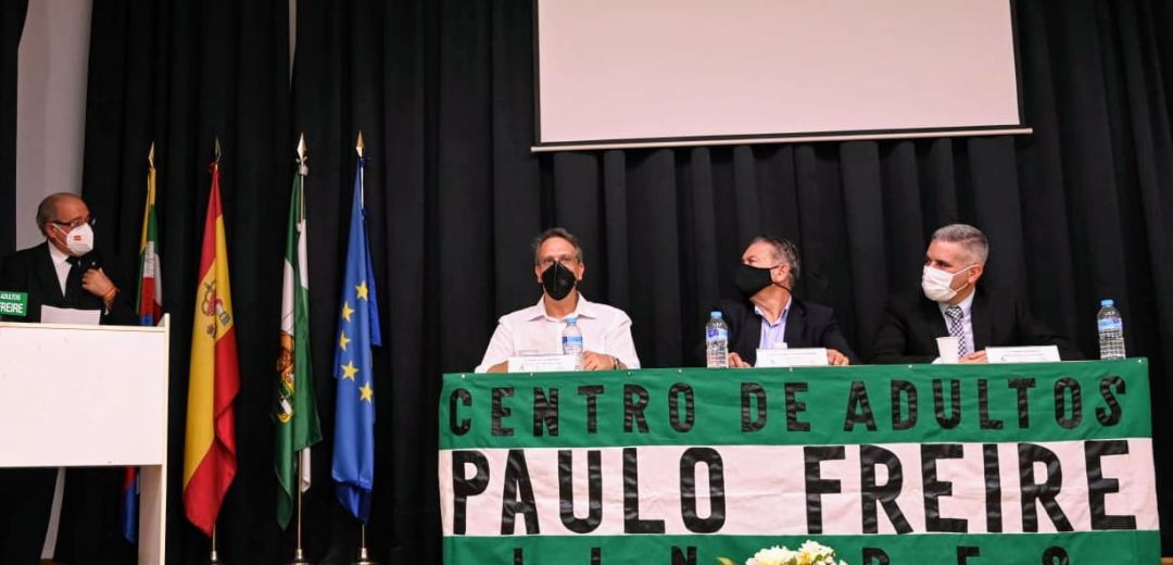 Acto de apertura del curso académico en el CEPER "Paulo Freire" de Linares. Acto de apertura del curso académico en el CEPER "Paulo Freire" de Linares.