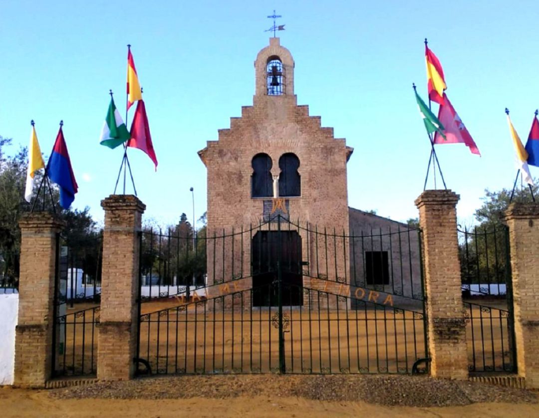Ermita de Valme en el Cortijo de Cuarto de Bellavista Ermita de Valme en el Cortijo de Cuarto de Bellavista