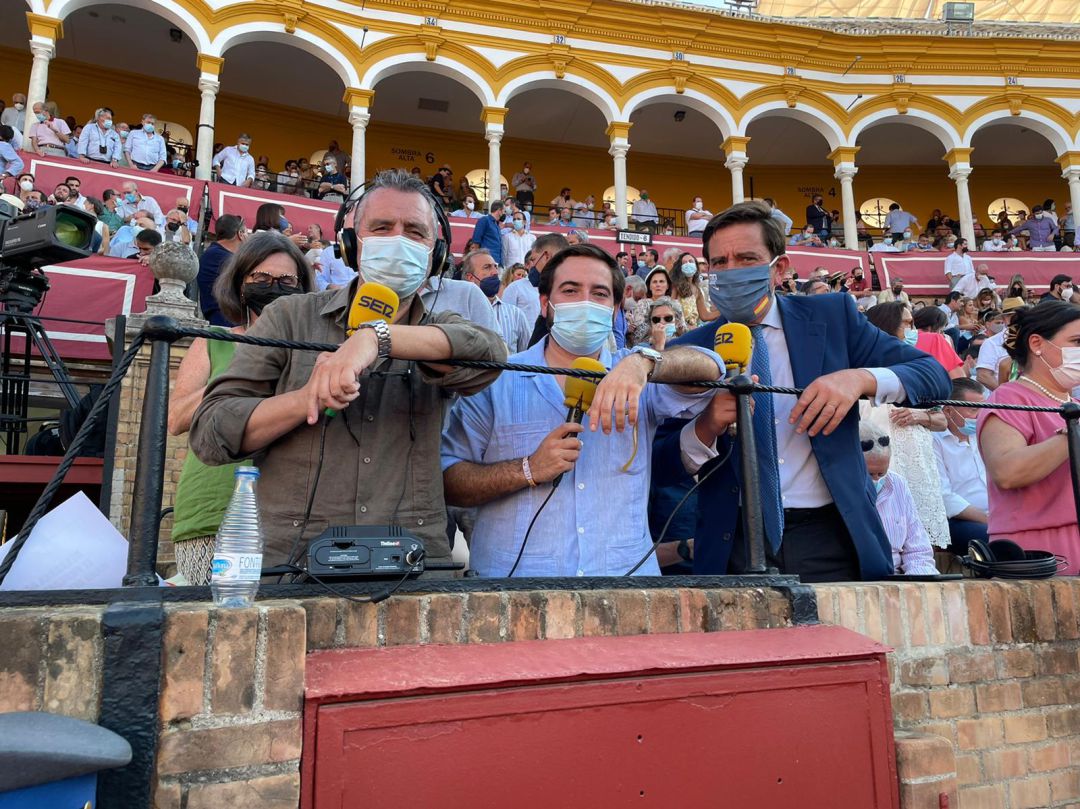 De izquierda a derecha, Paco Gar´cia, José Manuel Peña y Eduardo Dávila Miura De izquierda a derecha, Paco Gar´cia, José Manuel Peña y Eduardo Dávila Miura