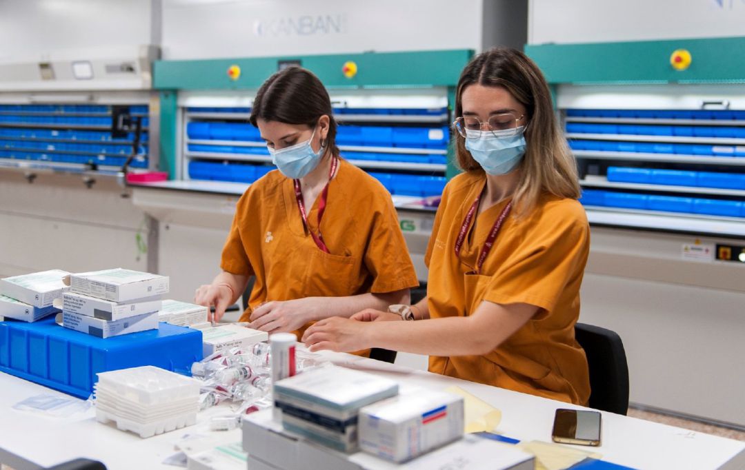 El Hospital de Bellvitge abre un Servicio de Farmacia con mejor logística, seguridad y tecnología. El Hospital de Bellvitge abre un Servicio de Farmacia con mejor logística, seguridad y tecnología.