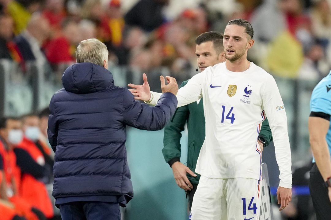 Rabiot saluda a Deschamps Rabiot saluda a Deschamps