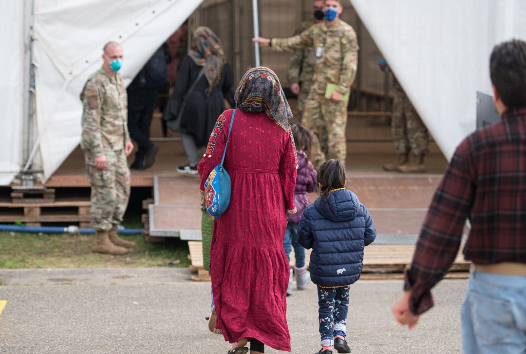 Afganos evacuados Afganos evacuados