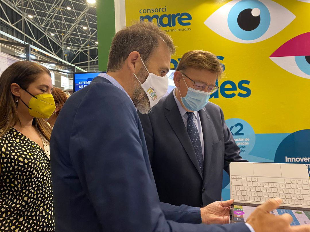 El presidente del Consorci Mare, José Vicente Ferriz, con el president de la Generalitat, Ximo Puig, y la consellera de Agricultura, Desarrollo Rural, Emergencia Climática y Transición Ecológica, Mireia Mollà. El presidente del Consorci Mare, José Vicente Ferriz, con el president de la Generalitat, Ximo Puig, y la consellera de Agricultura, Desarrollo Rural, Emergencia Climática y Transición Ecológica, Mireia Mollà.