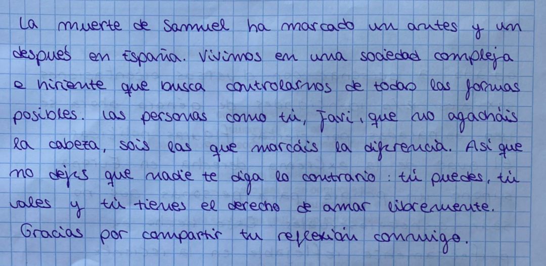 Captura de la respuesta de una profesora a un alumno tras su redacción sobre la homofobia en España Captura de la respuesta de una profesora a un alumno tras su redacción sobre la homofobia en España