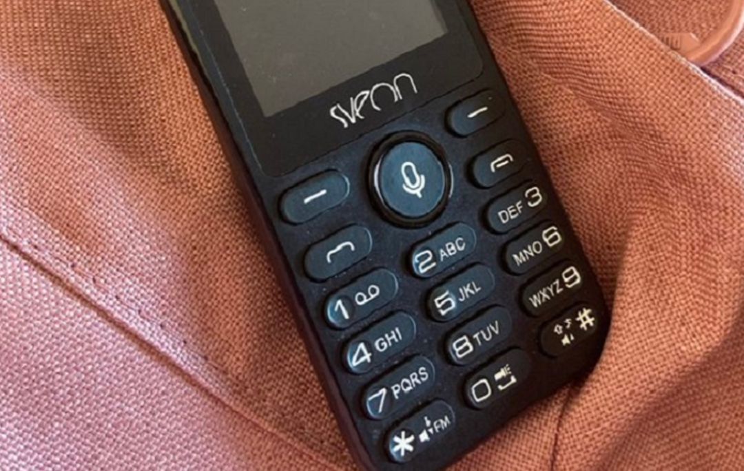 Imagen del teléfono móvil adjunta en el tweet. Imagen del teléfono móvil adjunta en el tweet.