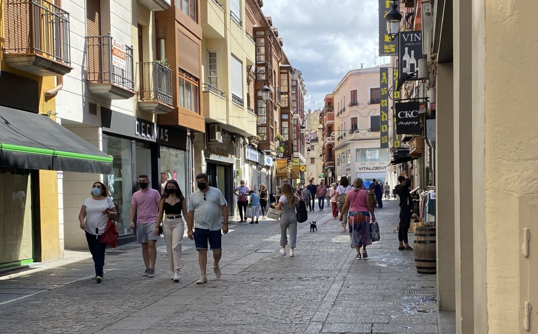 Calle Isilla, arteria comercial de Aranda Calle Isilla, arteria comercial de Aranda