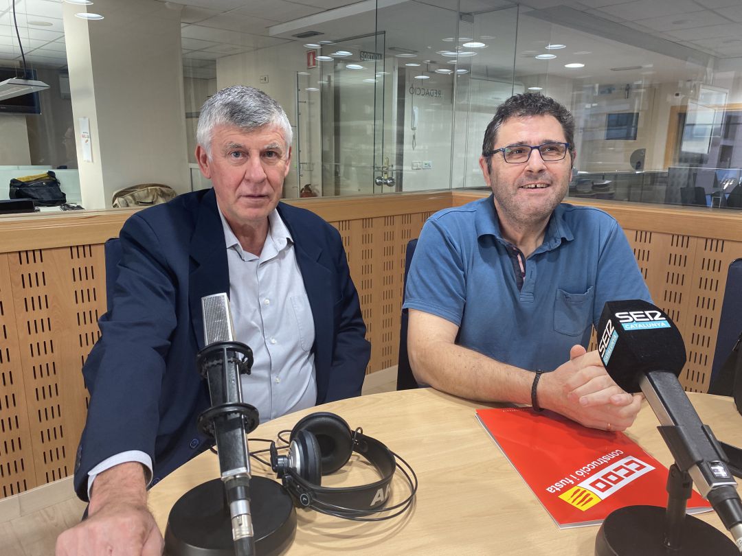 Esteve Freixas i Salvador Sánchez, en una tertúlia a Ràdio Girona Esteve Freixas i Salvador Sánchez, en una tertúlia a Ràdio Girona