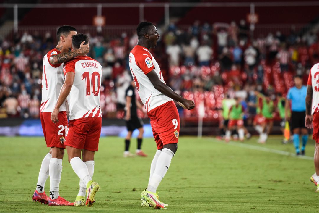 La estrella Sadiq vive en su mundo, en el del gol. La estrella Sadiq vive en su mundo, en el del gol.
