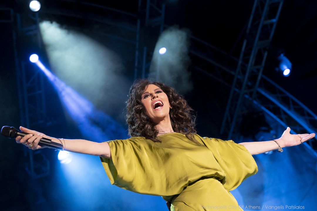 Eleftheria Arvanitaki en Atenas Eleftheria Arvanitaki en Atenas