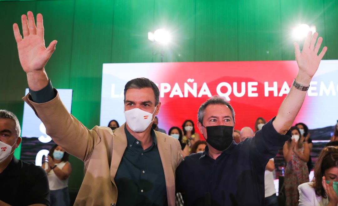 Pedro Sánchez y Juan Espadas, el pasado 17 de julio, en sevilla. Pedro Sánchez y Juan Espadas, el pasado 17 de julio, en sevilla.