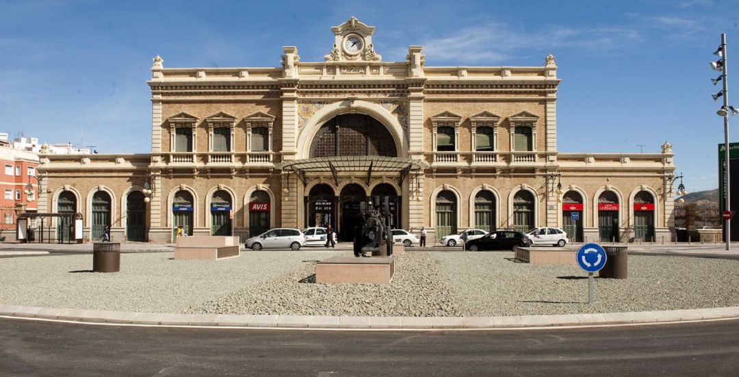 Estación de trenes de Cartagena Estación de trenes de Cartagena