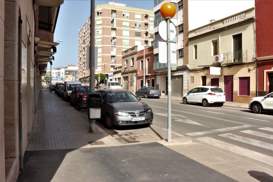 Imagen actual de la avenida País Valencià. Imagen actual de la avenida País Valencià.