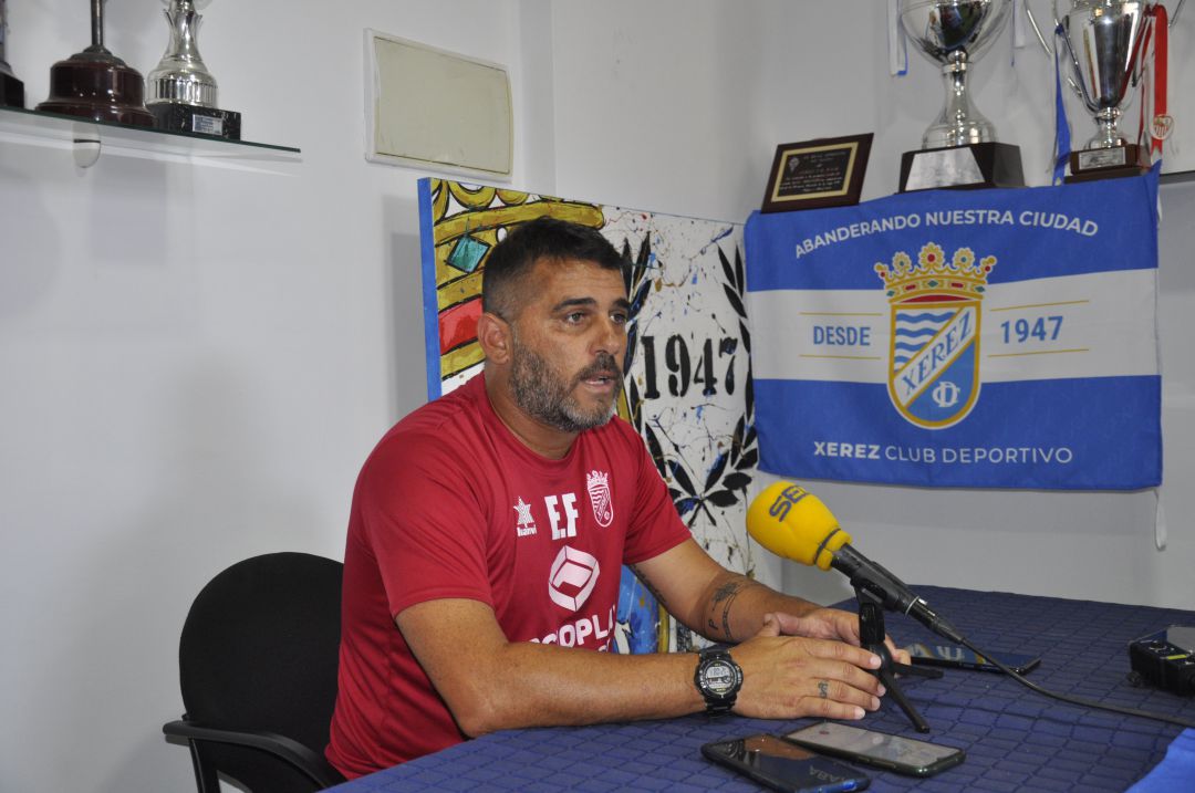 Emilio Fajardo, entrenador del Xerez CD Emilio Fajardo, entrenador del Xerez CD