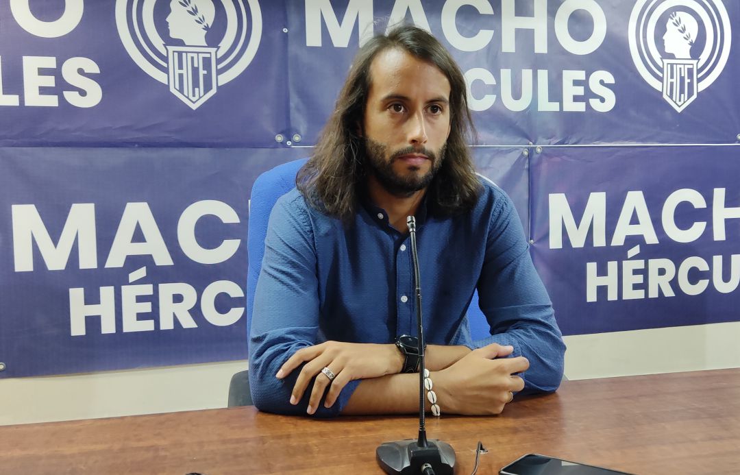 Mario Ortiz, en la sala de prensa del Rico Pérez Mario Ortiz, en la sala de prensa del Rico Pérez