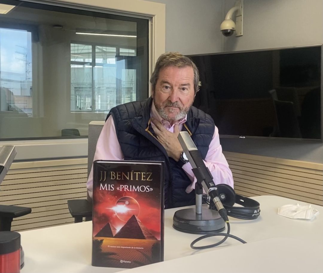 El escritor pública su libro número 25, en el que aborda temas inéditos El escritor pública su libro número 25, en el que aborda temas inéditos