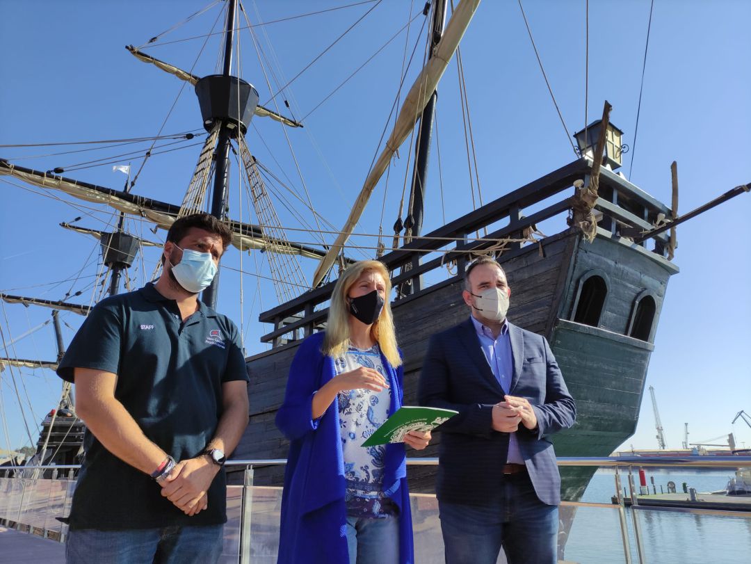 La alcaldesa de Castelló, Amparo Marco; el presidente de la Autoridad Portuaria de Castelló, Rafa Simó y el representante de la Fundación Nao Victoria, Fernando Viota. La alcaldesa de Castelló, Amparo Marco; el presidente de la Autoridad Portuaria de Castelló, Rafa Simó y el representante de la Fundación Nao Victoria, Fernando Viota.