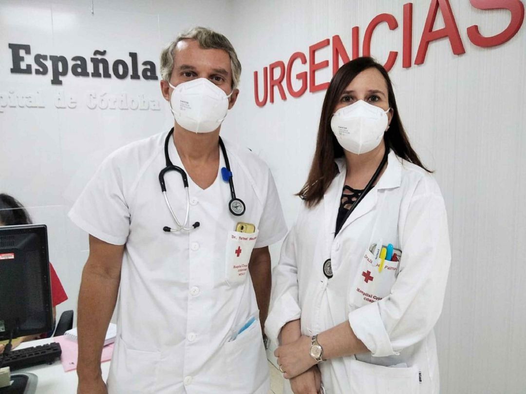 El doctor Rafael Machín, jefe del Servicio de Urgencias y la doctora Isabel Palma, especialista en Medicina Interna y de la Unidad de Seguimiento de Secuelas Post Covid del Hospital Cruz Roja de Córdoba El doctor Rafael Machín, jefe del Servicio de Urgencias y la doctora Isabel Palma, especialista en Medicina Interna y de la Unidad de Seguimiento de Secuelas Post Covid del Hospital Cruz Roja de Córdoba