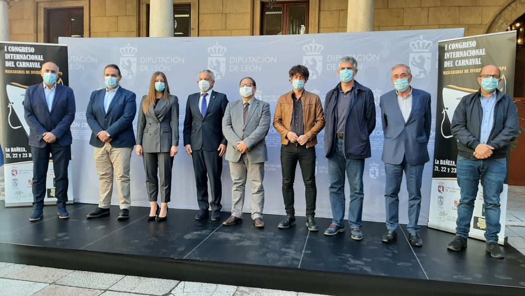 La Diputación, la Junta, la UNED y la Academia Ibérica de la Máscara se unen en la presentación del Congreso Internacional del Carnaval La Diputación, la Junta, la UNED y la Academia Ibérica de la Máscara se unen en la presentación del Congreso Internacional del Carnaval