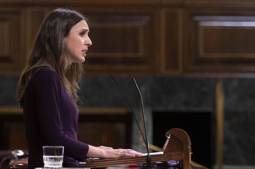 La ministra de Igualdad, Irene Montero, interviene en la sesión plenaria en el Congreso de los Diputados. La ministra de Igualdad, Irene Montero, interviene en la sesión plenaria en el Congreso de los Diputados.