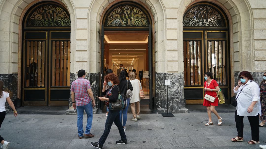 La Diputación lanza a partir del viernes 15 de octubre 38.550 nuevos bonos de comercio La Diputación lanza a partir del viernes 15 de octubre 38.550 nuevos bonos de comercio
