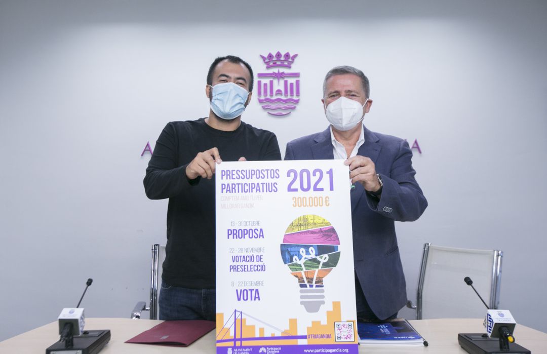 Nahuel González y Salvador Gregori presenta los Presupuestos Participativos Nahuel González y Salvador Gregori presenta los Presupuestos Participativos