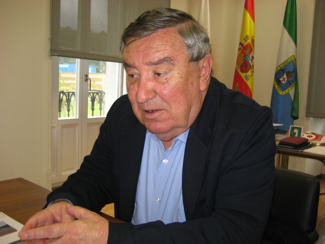 Santos Fernández Revolvo. Santos Fernández Revolvo.