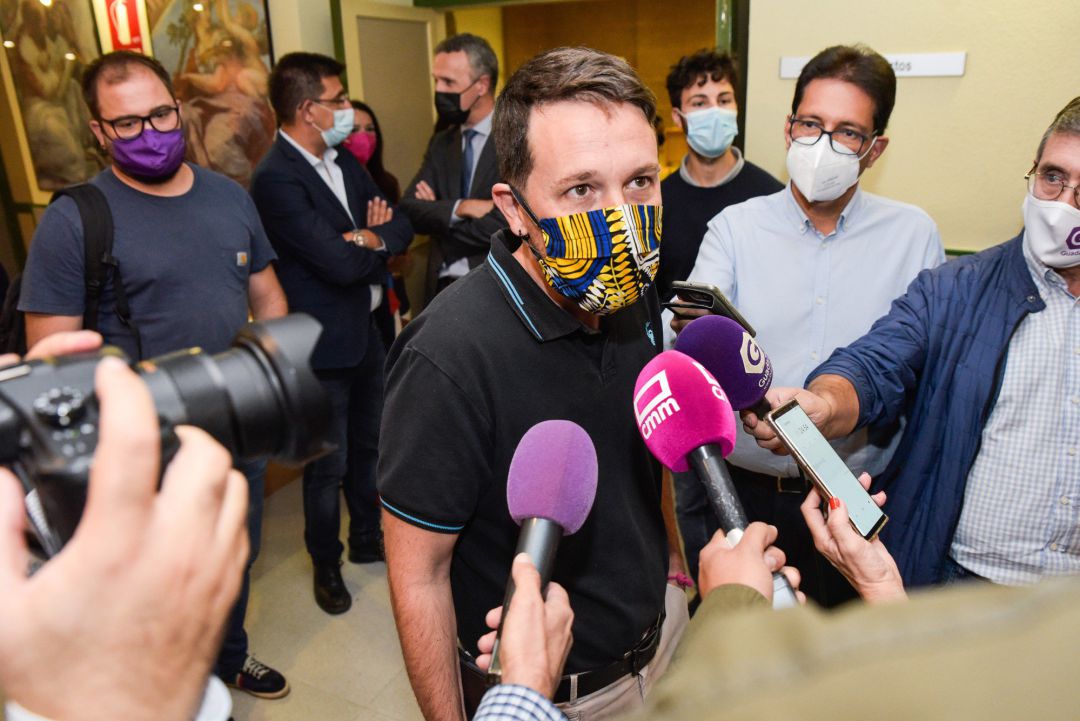 El exvicepresidente del Gobierno, Pablo Iglesias, exsecretario general de Podemos durante la apertura de siete causas en el marco del 'Caso Neurona', consultora mexicana contratada por el partido en las elecciones de abril de 2019. Imagen de archivo del pasado octubre. El exvicepresidente del Gobierno, Pablo Iglesias, exsecretario general de Podemos durante la apertura de siete causas en el marco del 'Caso Neurona', consultora mexicana contratada por el partido en las elecciones de abril de 2019. Imagen de archivo del pasado octubre.