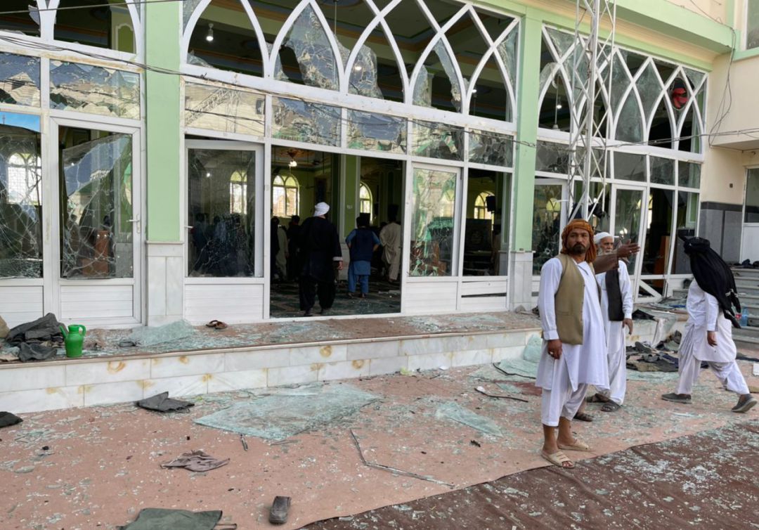 Mezquita chií en Kandahar donde un atentado a dejado decenas de muertos. Mezquita chií en Kandahar donde un atentado a dejado decenas de muertos.