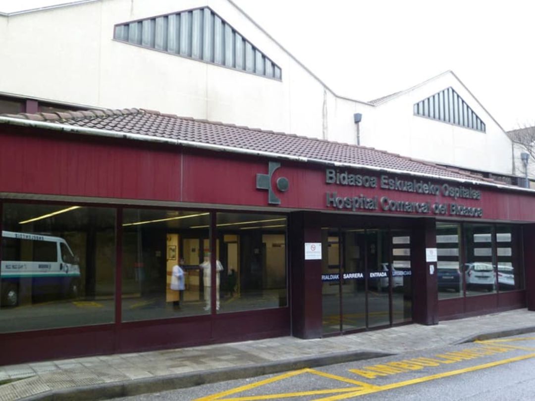 La mayoría de los servicios médicos de OSI Bidasoa están muy preocupados por el posible traslado temporal de los quirófanos a Onkologikoa. La mayoría de los servicios médicos de OSI Bidasoa están muy preocupados por el posible traslado temporal de los quirófanos a Onkologikoa.
