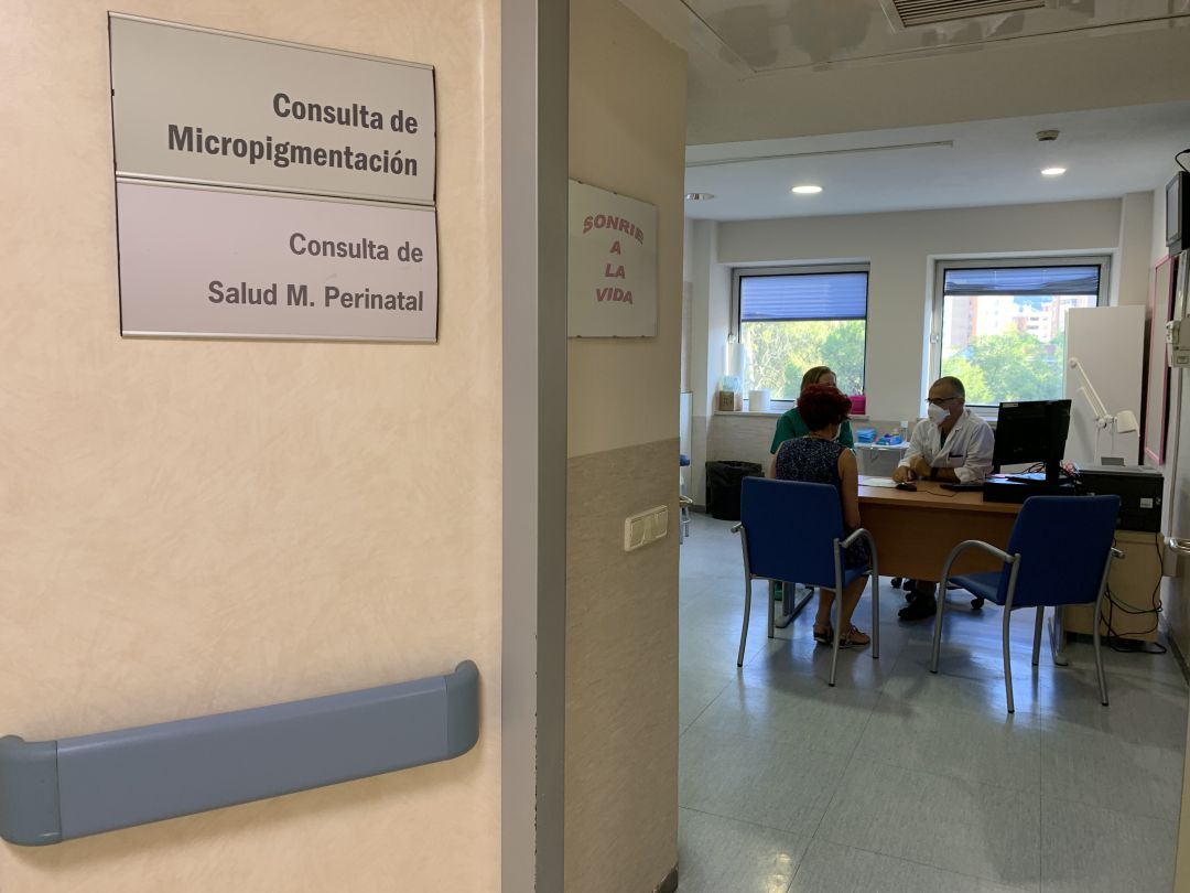 Este servicio asiste a mujeres cuyos hijos han fallecido intraútero o inmediatamente después y a las gestantes que presentan abortos tardíos Este servicio asiste a mujeres cuyos hijos han fallecido intraútero o inmediatamente después y a las gestantes que presentan abortos tardíos