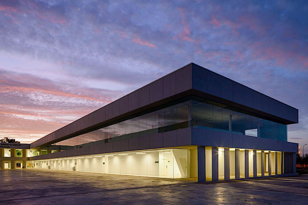 Aula Universitaria de Arquitectura Aula Universitaria de Arquitectura