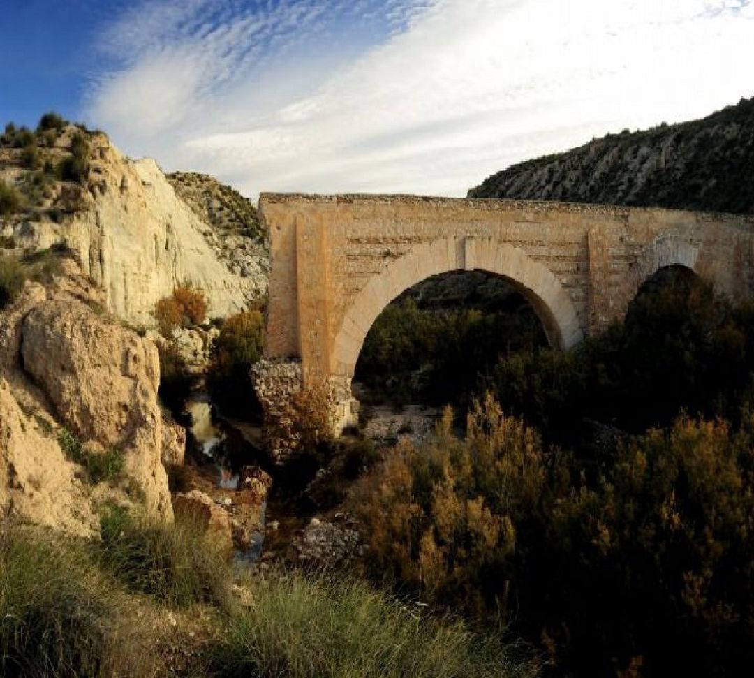 Acueducto de Zarzadilla de Totana. Acueducto de Zarzadilla de Totana.